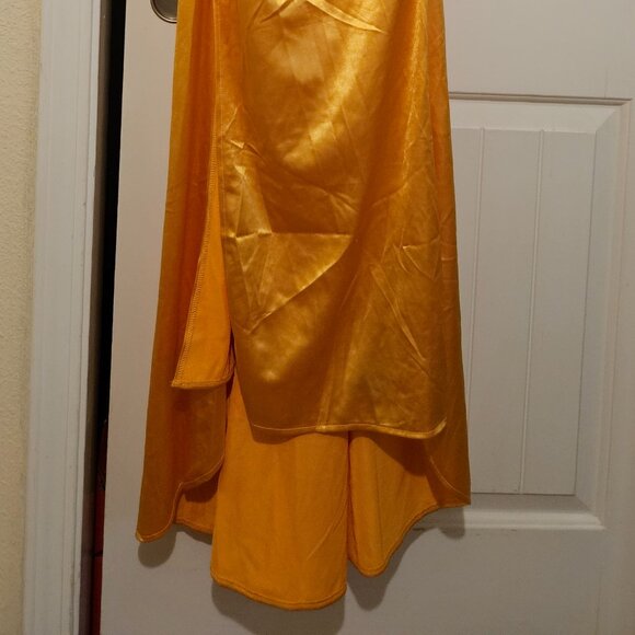 Satin formal - Picture 3 of 3